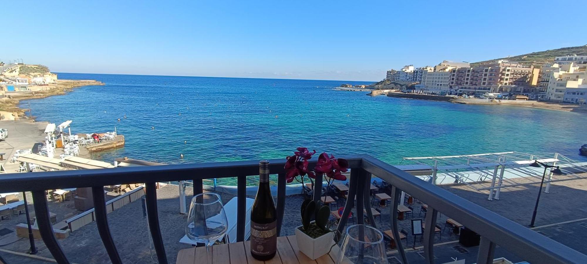Апартаменты Marsalforn Sea Front Studio Zebbug  Экстерьер фото